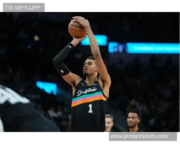 NBA赛季精彩对决开拓者迎战雷霆勇士力争客场胜黄蜂马刺对决尼克斯